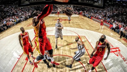 开云APP-步行者硬仗取胜篮网，克莱·汤普森，从三分神射到关键先生的华丽转身