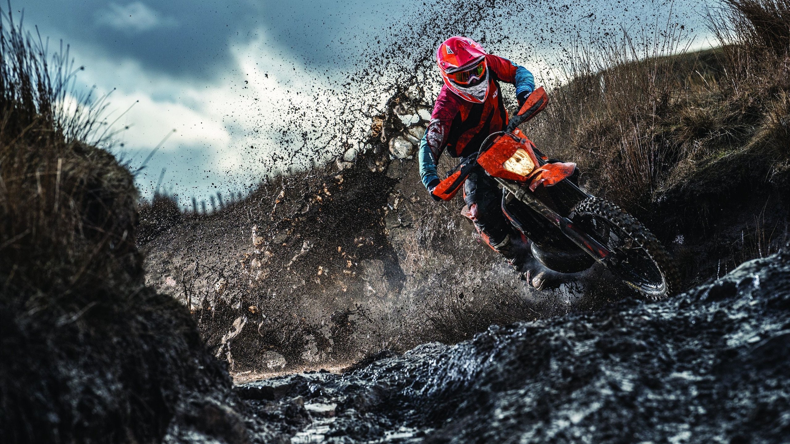 美加墨世界杯之夜,富安健洋,一个亚洲后卫的史诗级突围