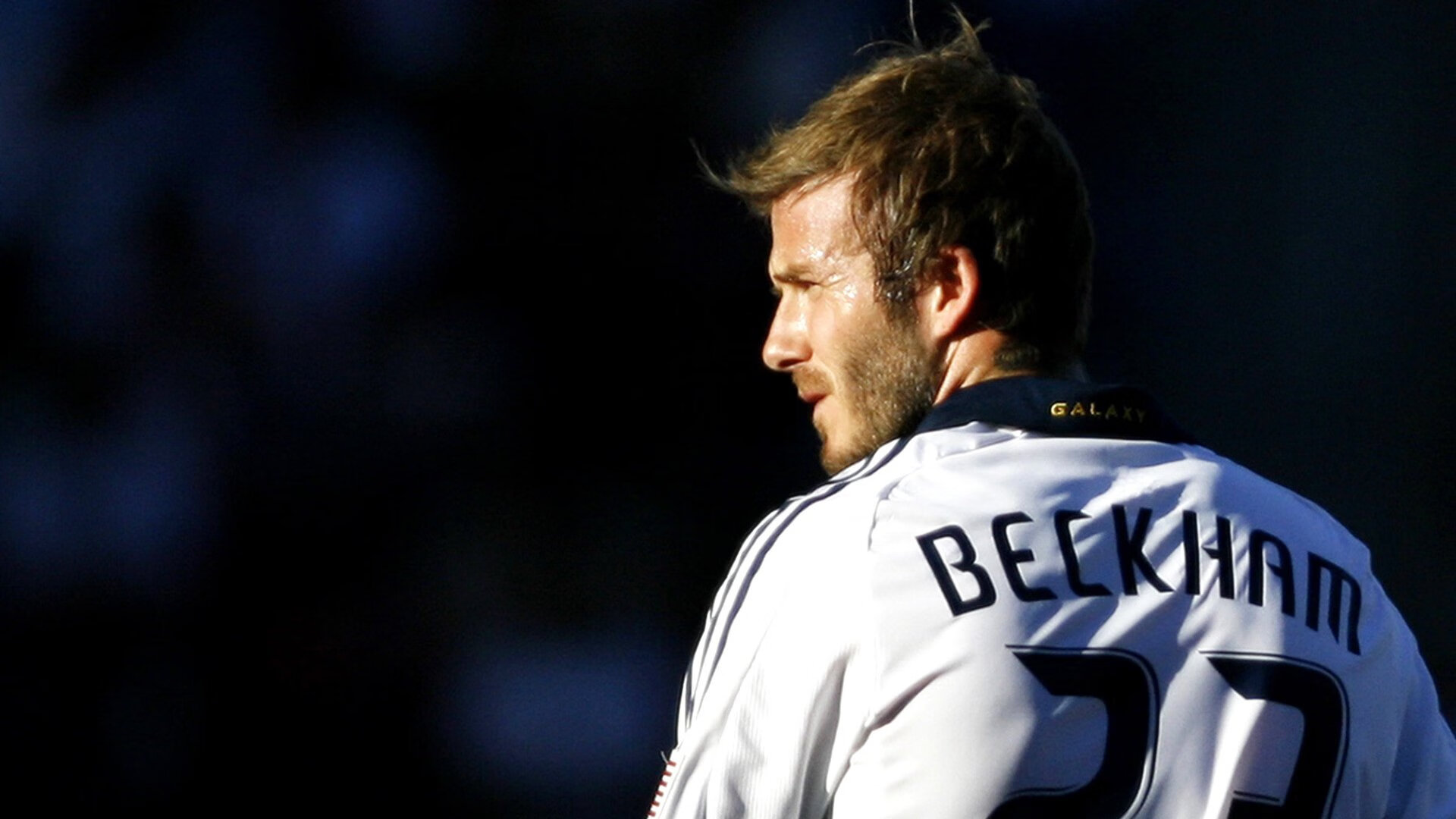 维尼修斯，绿茵场上的节奏大师与日本非洲的足球鏖战